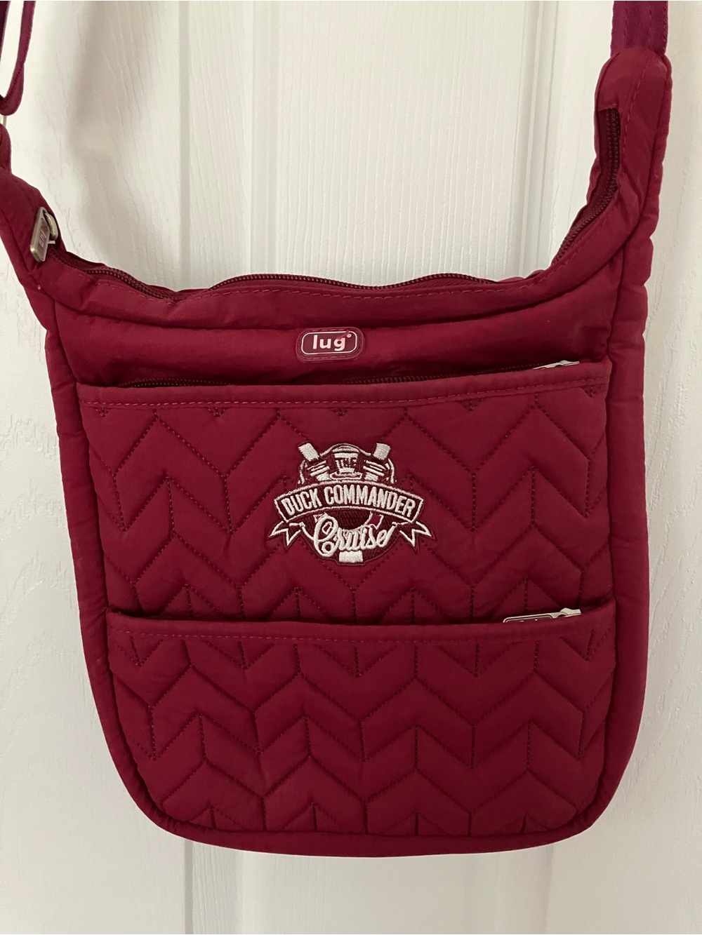 🌸 RARE Lug Life Quilted Crossbody Bag in Wine Red with Embroidered Patch